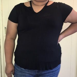 Simple  cut off the shoulder shirt